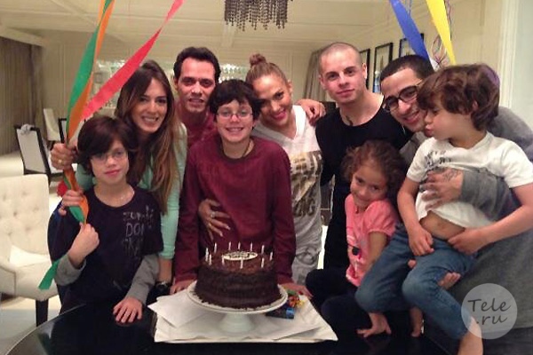 jlo_casper_family